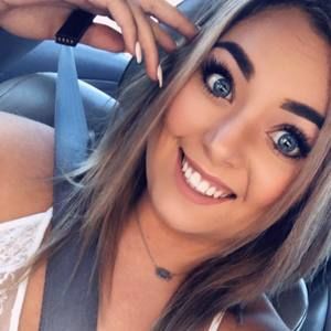 Meet your Posher, Alexus